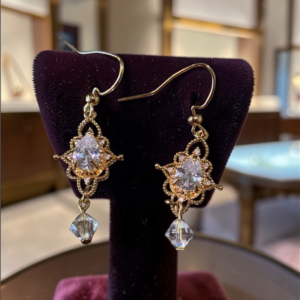 Drop Dangle Earrings - Sparkling Clear Stones
